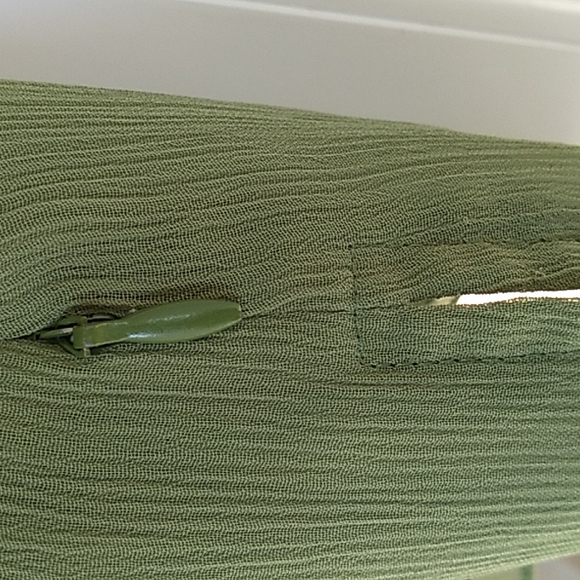 Vintage, Olive shirt, 100% Polyester, by Notations - Picture 5 of 8